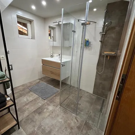 Panoramablick Huette 度假居 *